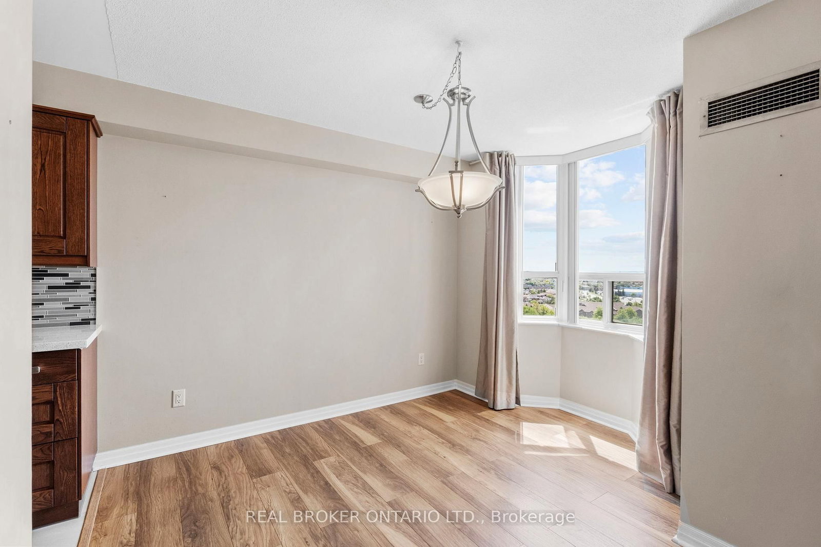30 Malta Avenue • #1603 • Brampton, ON photo 21