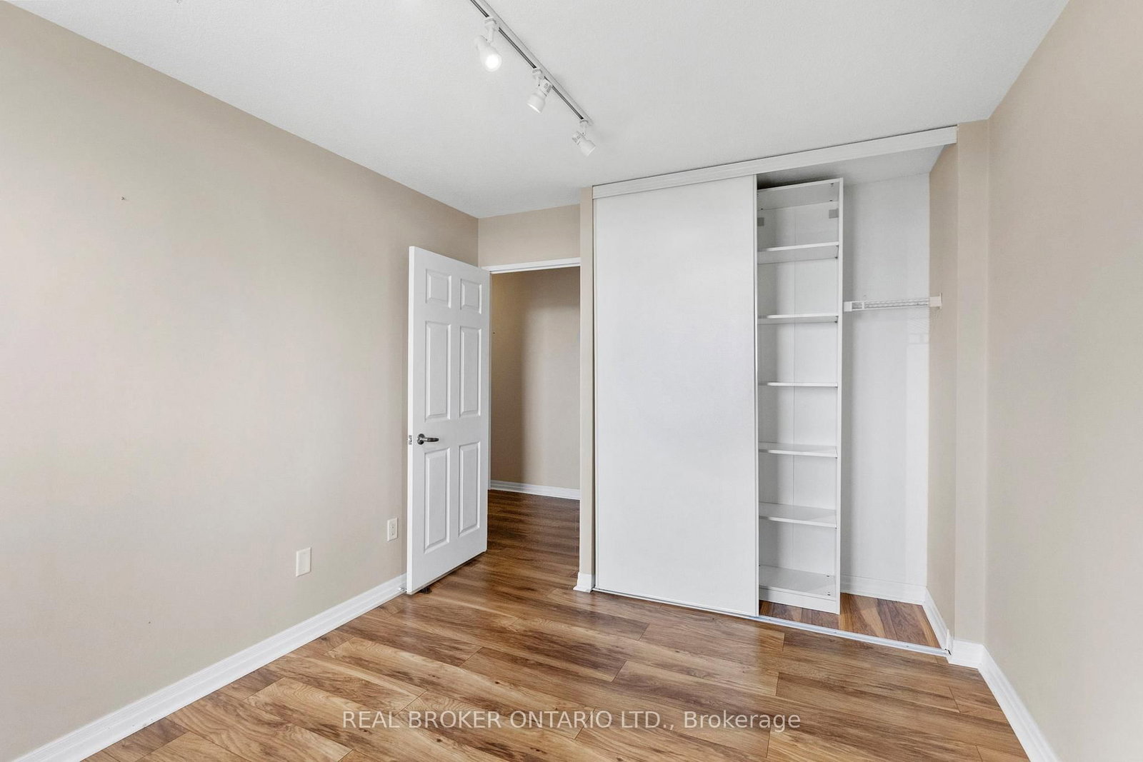 30 Malta Avenue • #1603 • Brampton, ON photo 24