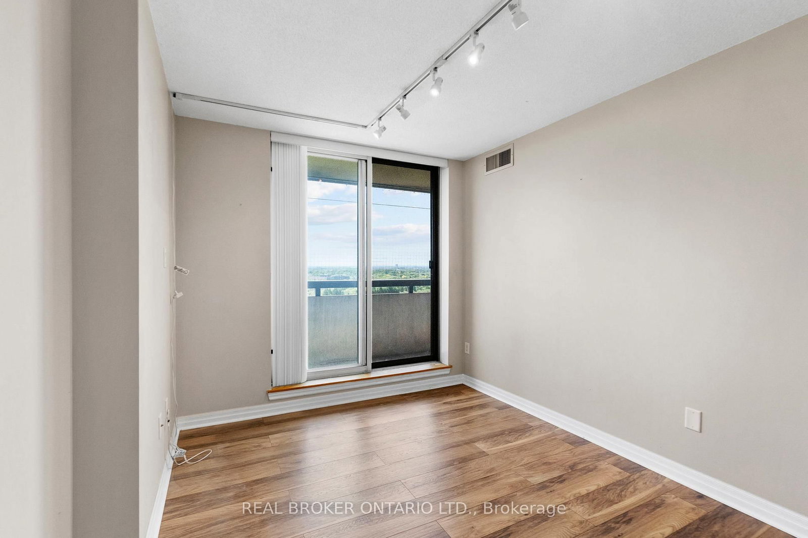30 Malta Avenue • #1603 • Brampton, ON photo 25