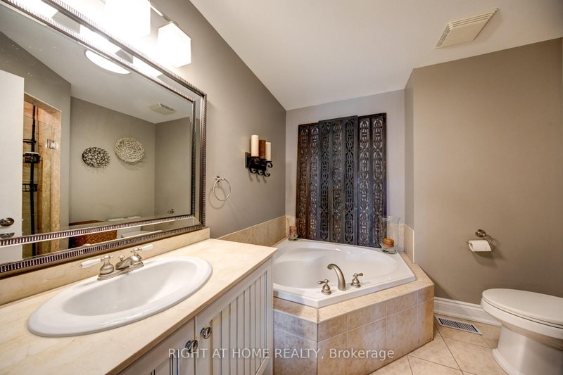 120 Bronte Oakville,ON L6L 3C1 — Photo 23