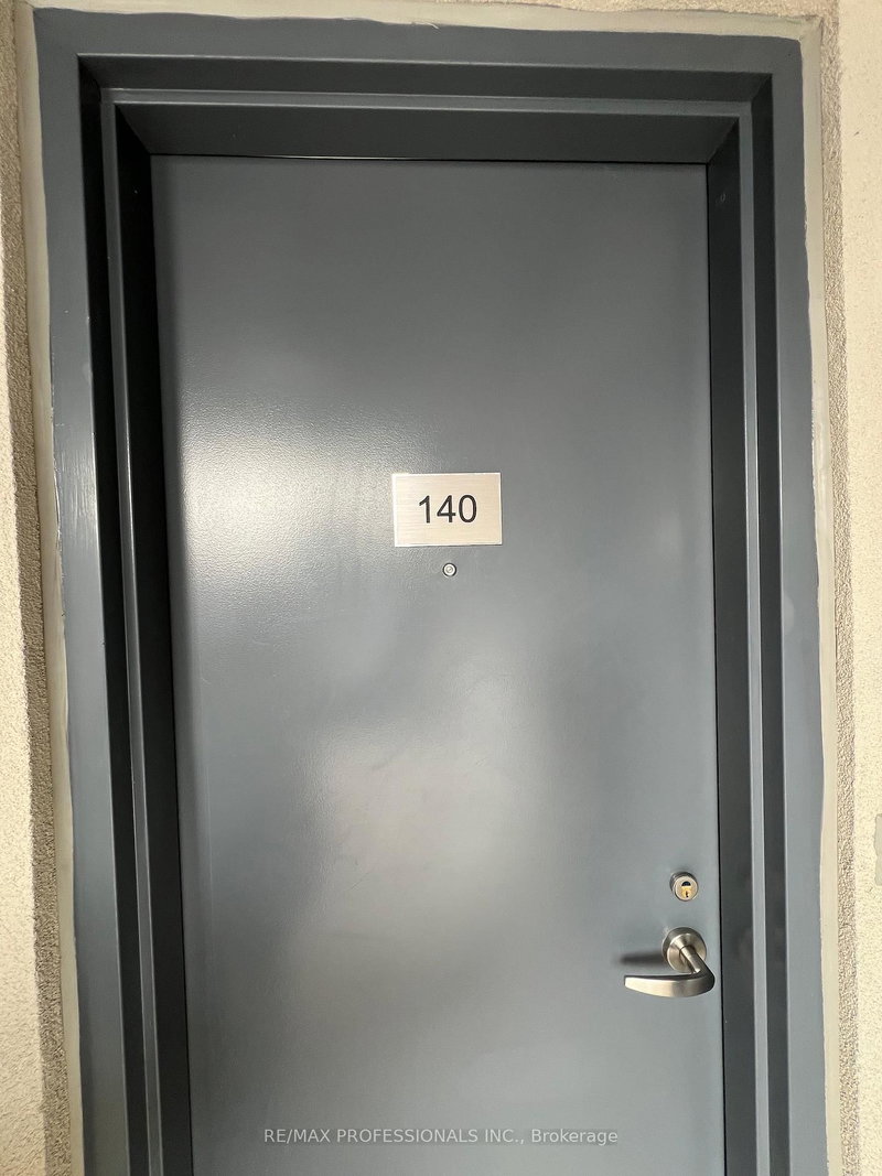 140 - 62 Dixfield Drive