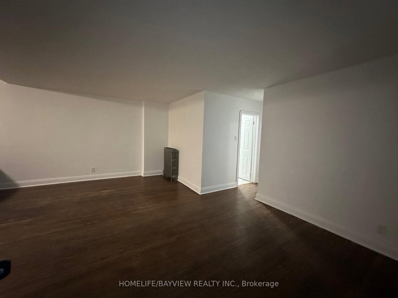 200 - 2597 Eglinton Avenue W