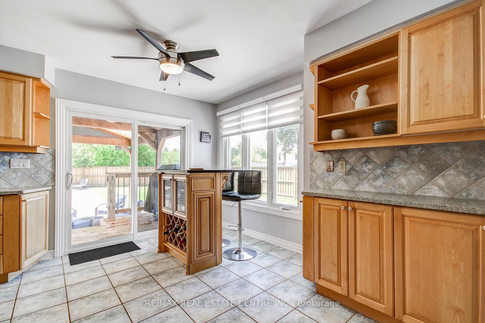 200 DELREX Boulevard • Halton Hills, ON photo 15