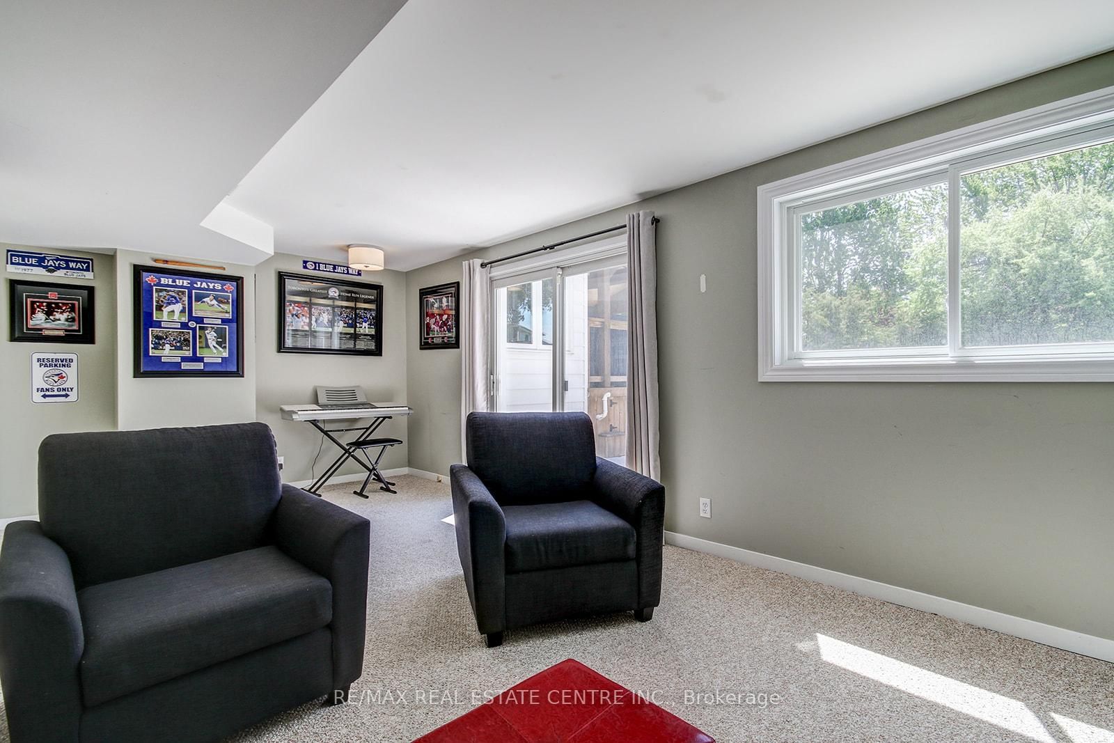 200 DELREX Boulevard • Halton Hills, ON photo 7