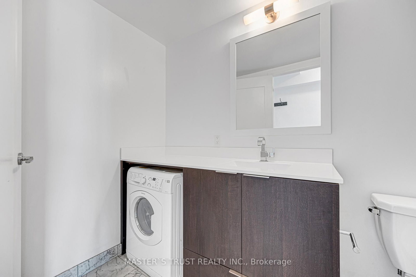 56 Annie Craig Drive • ##1109 • Toronto, ON photo 13