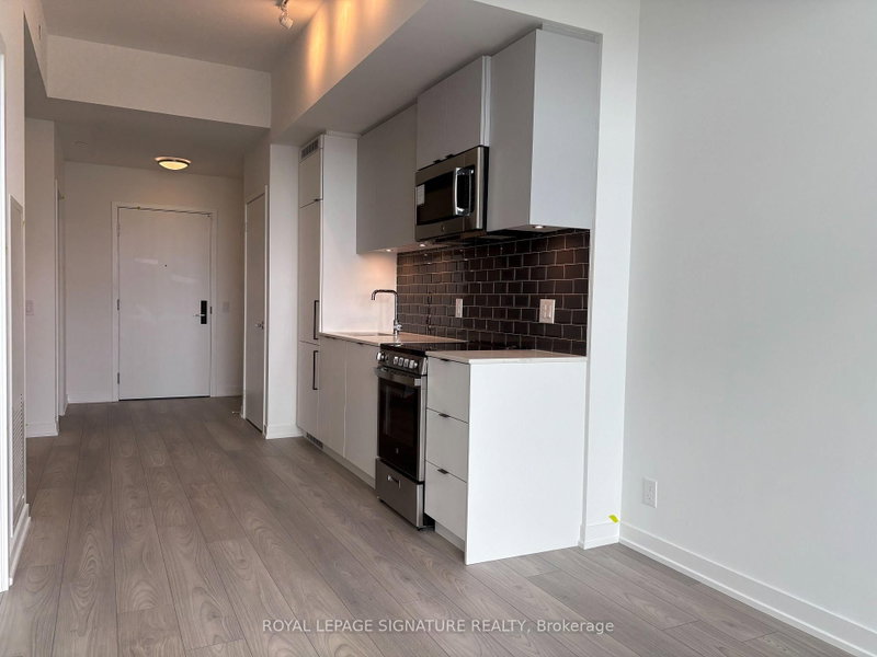 1108 - 285 Dufferin Street