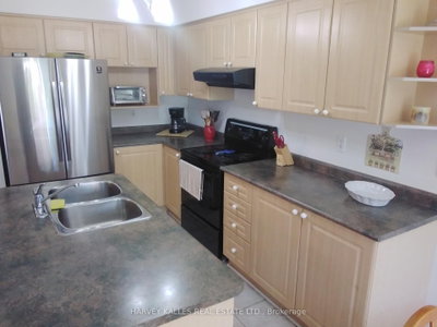 5561 Katy Gate • Mississauga, ON photo 8