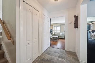 84 Cassander Crescent • Brampton, ON photo 4
