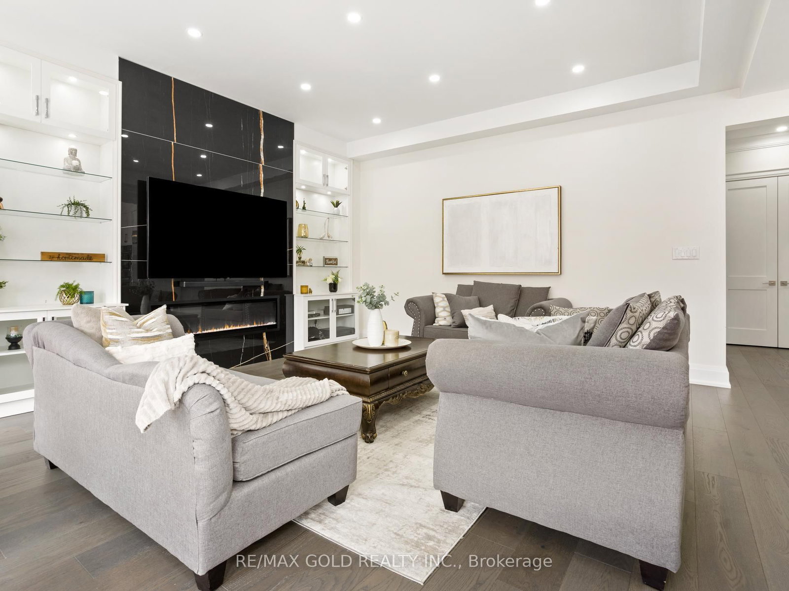 135 S Mill Street • Brampton, ON photo 9