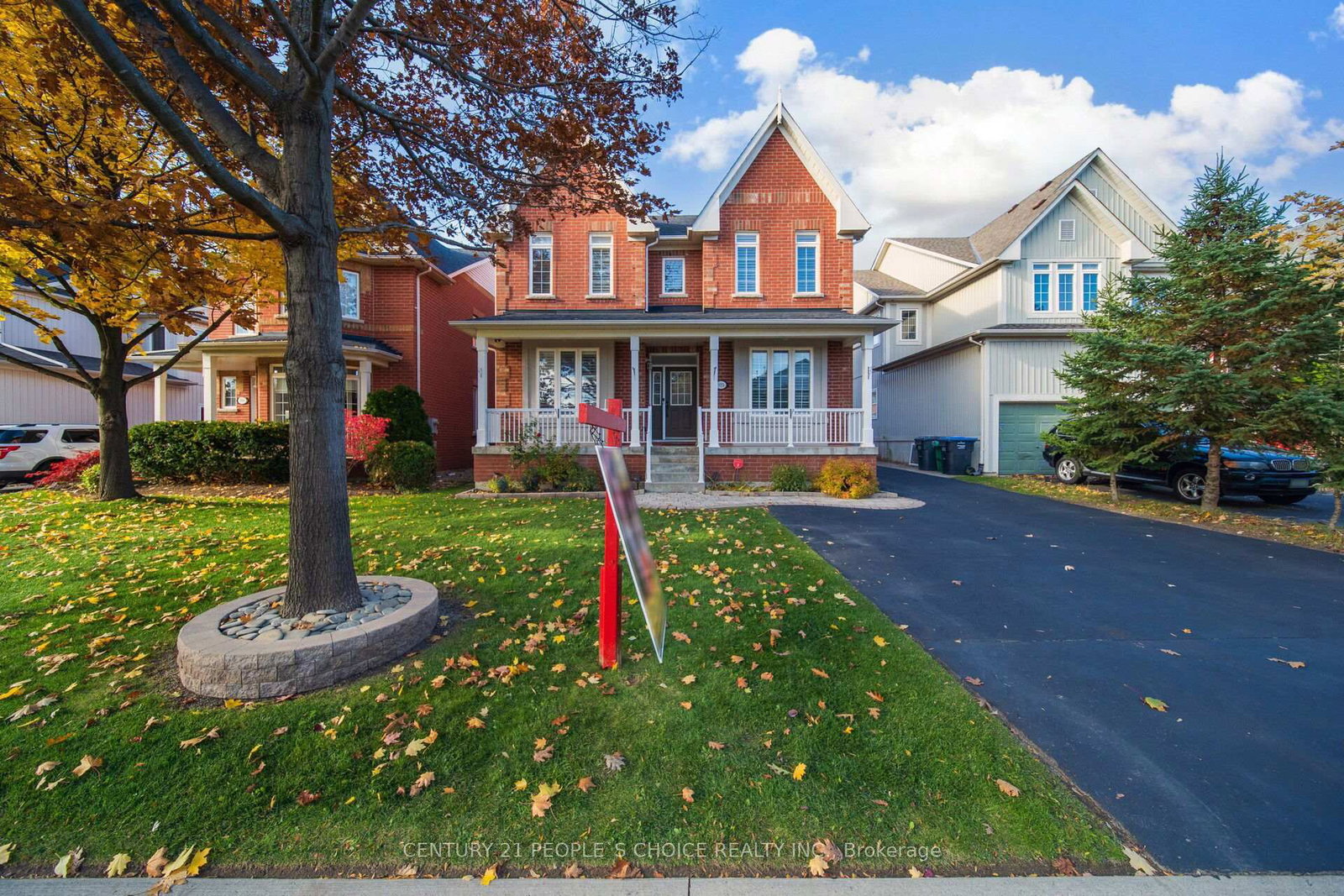 915 Gaslight Way • Mississauga, ON photo 1