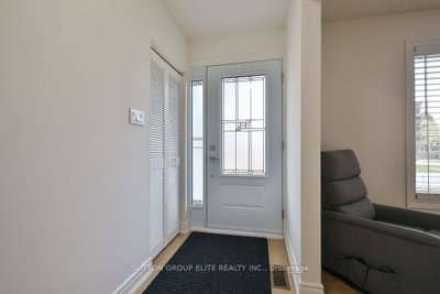1488 Swanage Crescent S — more photos
