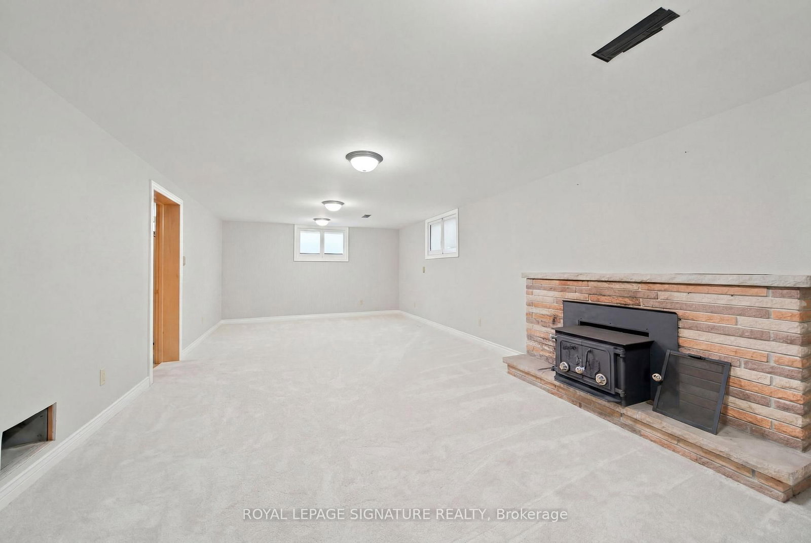 308 South Court S • Burlington, ON photo 31