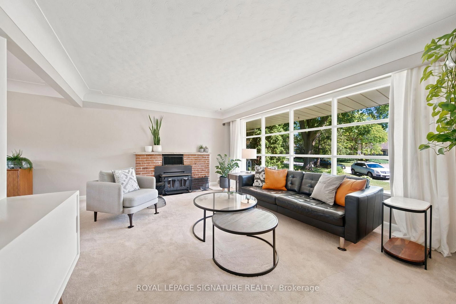 308 South Court S • Burlington, ON photo 6