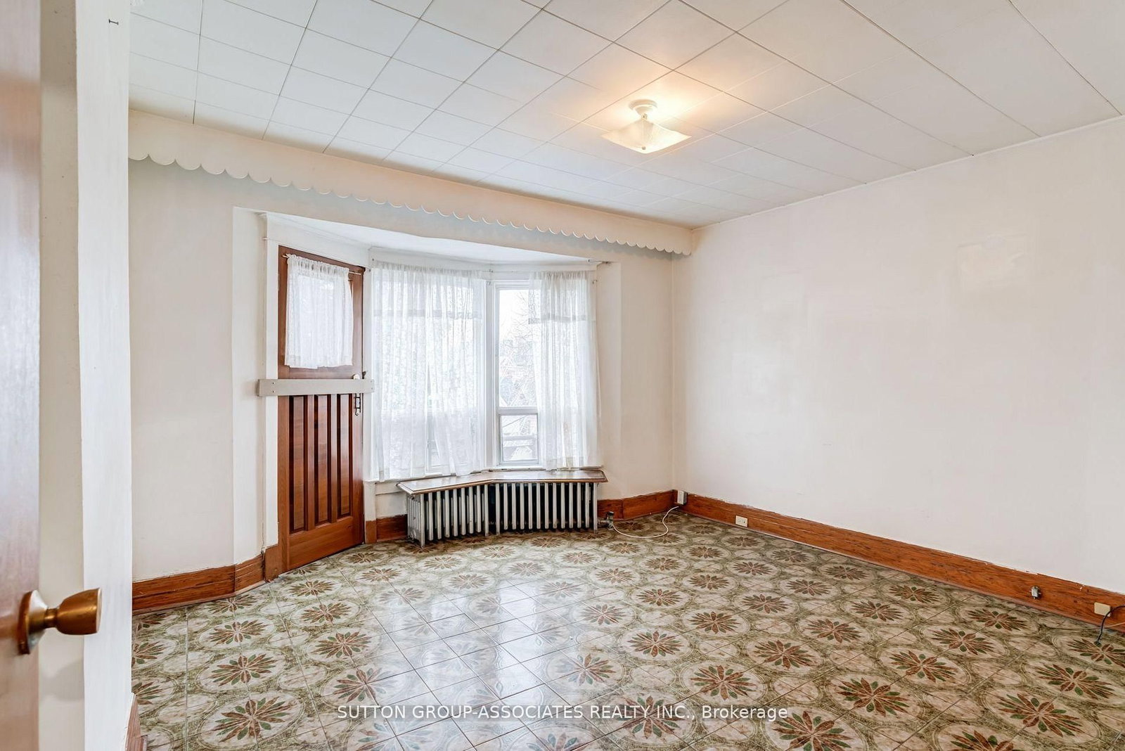 97 Pendrith Street • Toronto, ON photo 9