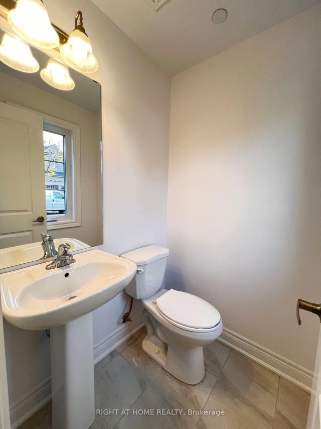Unit#6 - 2123 Lillykin Street