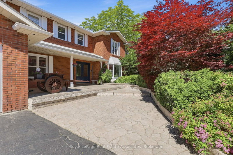 5 Huttonville Drive