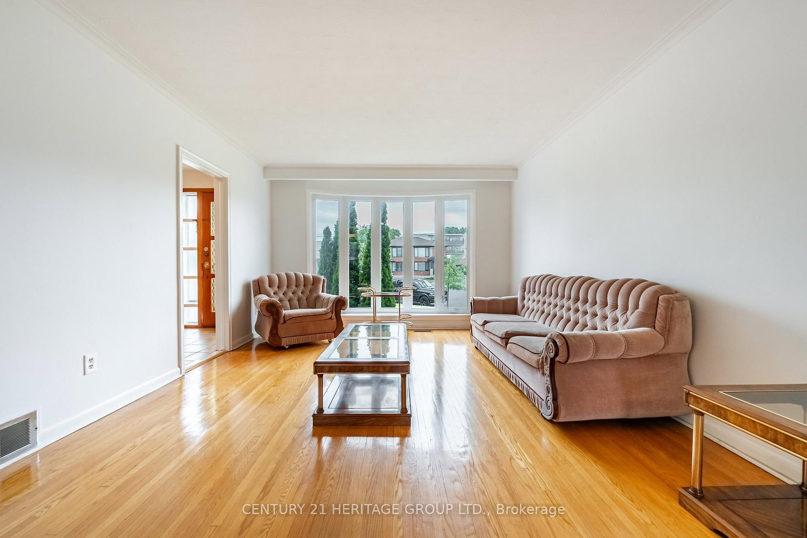 19 Lantos Court • Toronto, ON photo 10