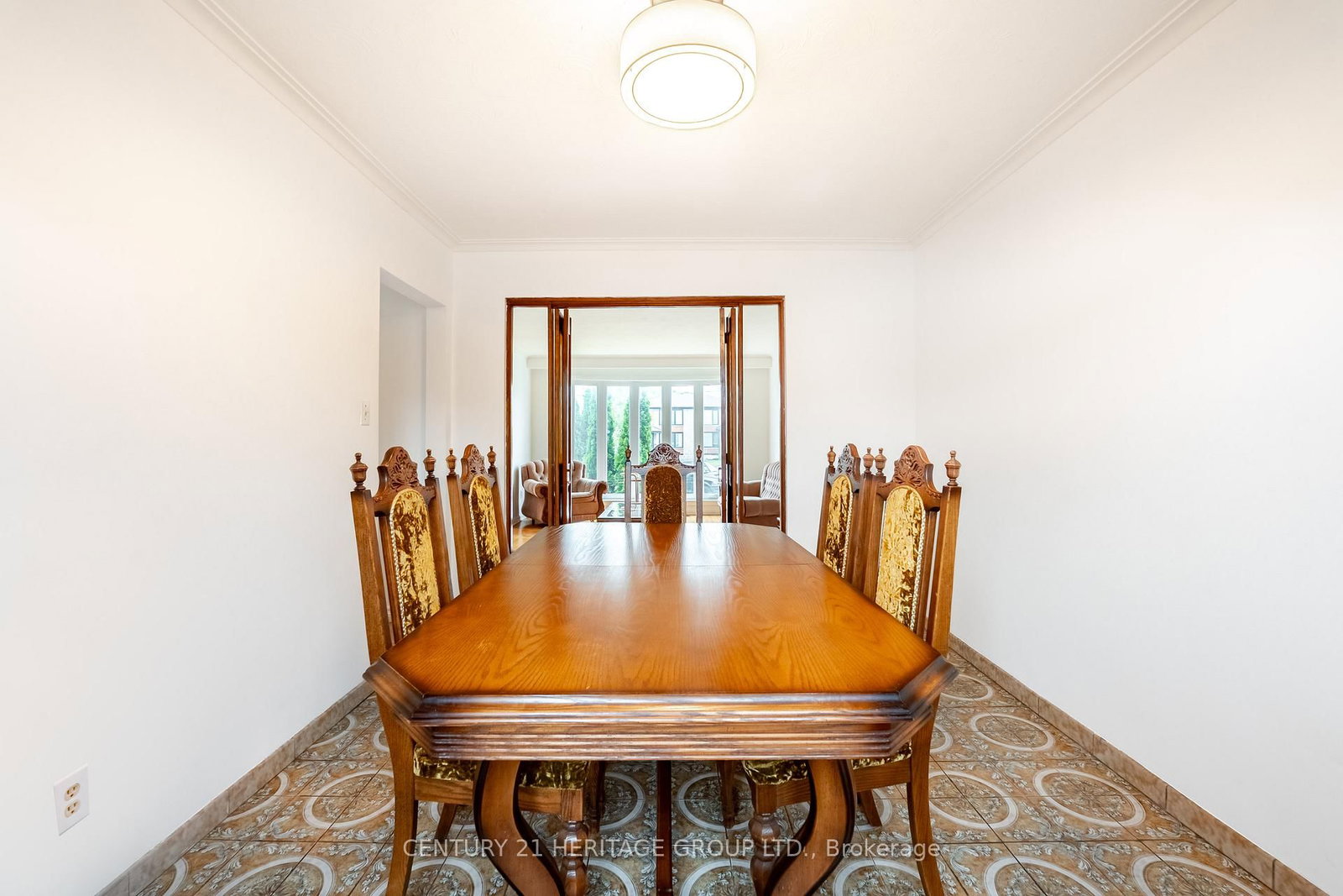 19 Lantos Court • Toronto, ON photo 15
