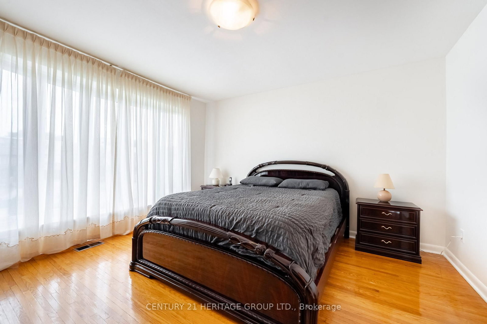 19 Lantos Court • Toronto, ON photo 27