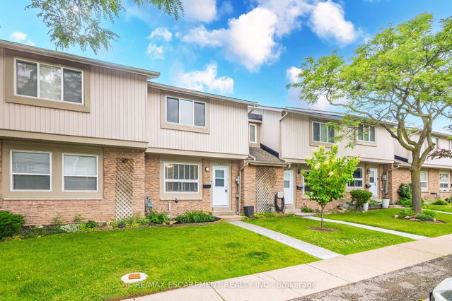 647 Woodward Avenue