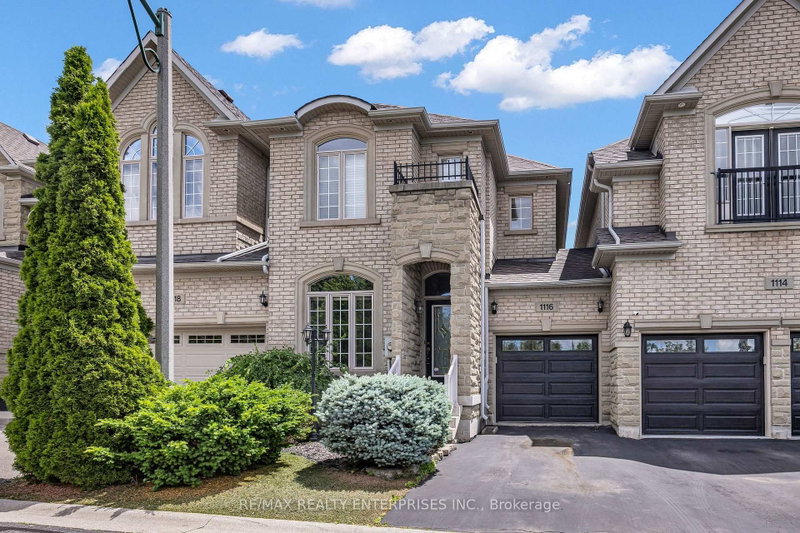 1116 Woodington Lane, Oakville, Ontario