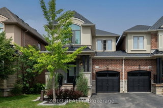 6 Diamond Leaf Lane