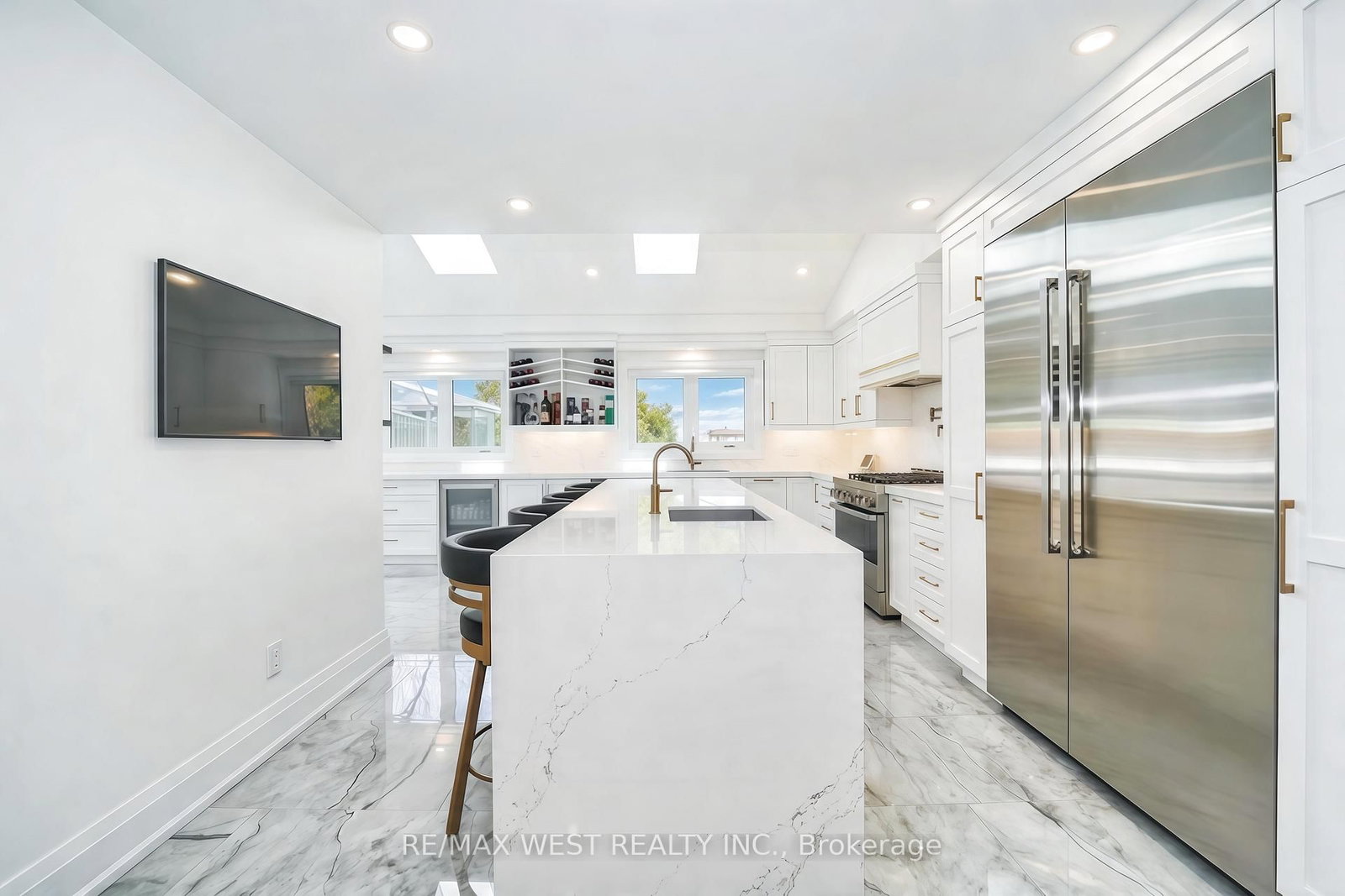 108 Poplar Heights Drive, Toronto, ON, photo 5