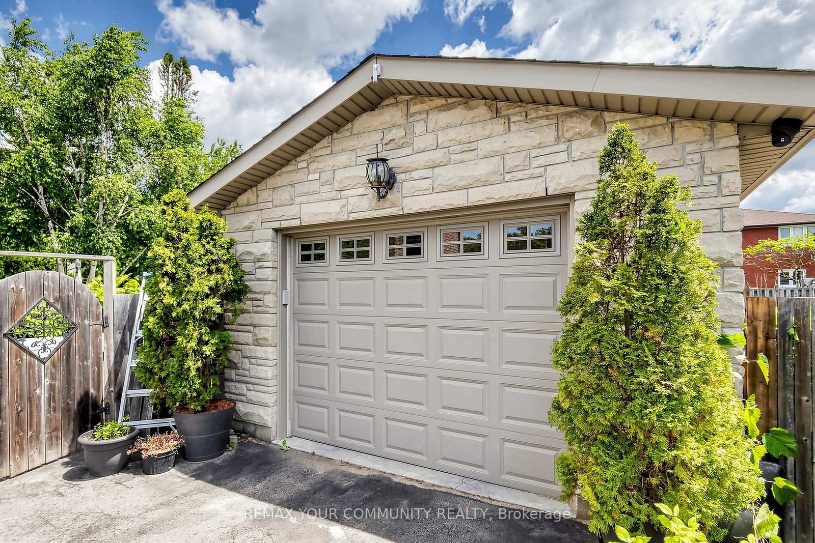 171 Beta Street • Toronto, ON photo 47
