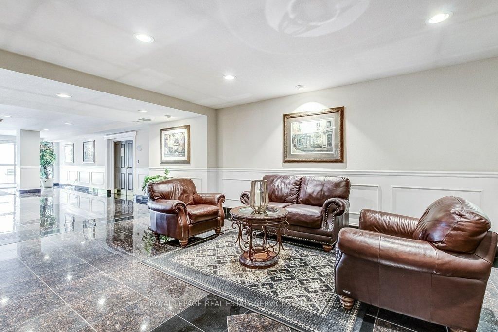 1998 Ironstone Drive, Unit 903