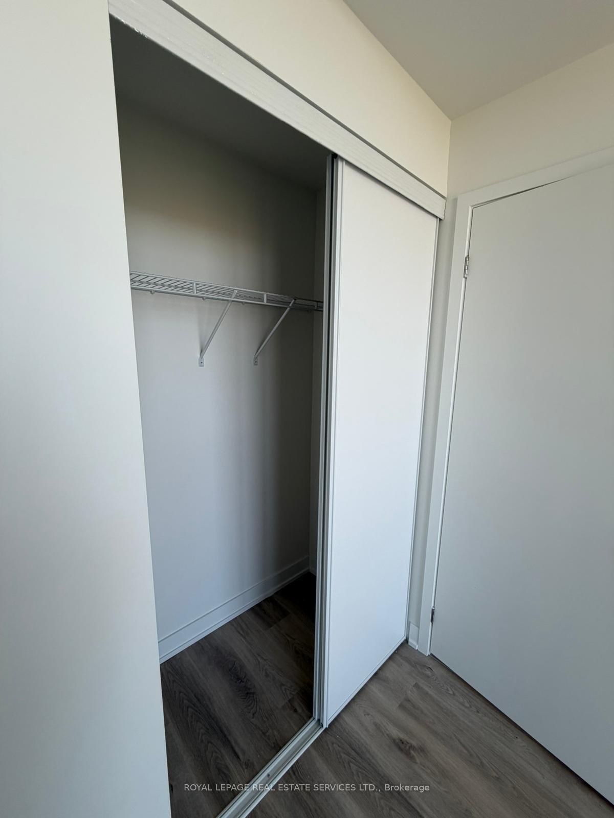 1 Fairview Road E, Unit 3110