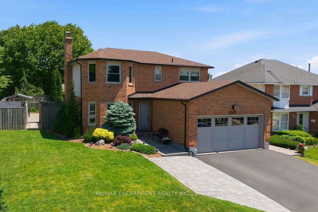 2193 Bader Crescent