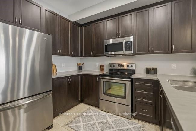 4128 Palermo Common • Burlington, ON photo 10