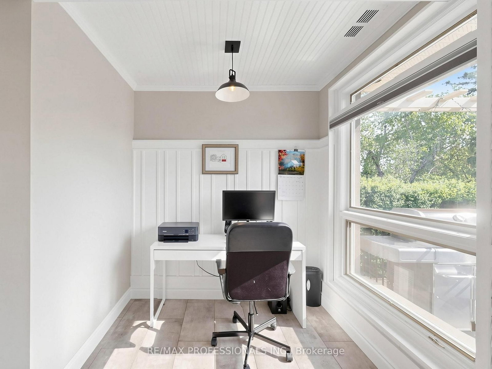 25 Waltham Drive • Toronto, ON photo 11