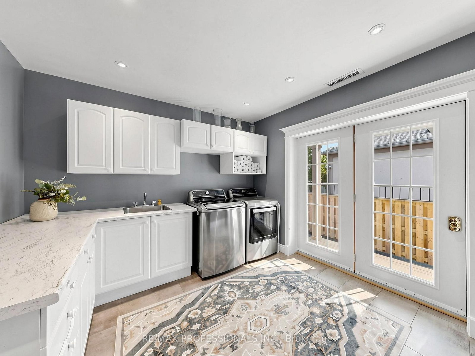 25 Waltham Drive • Toronto, ON photo 13