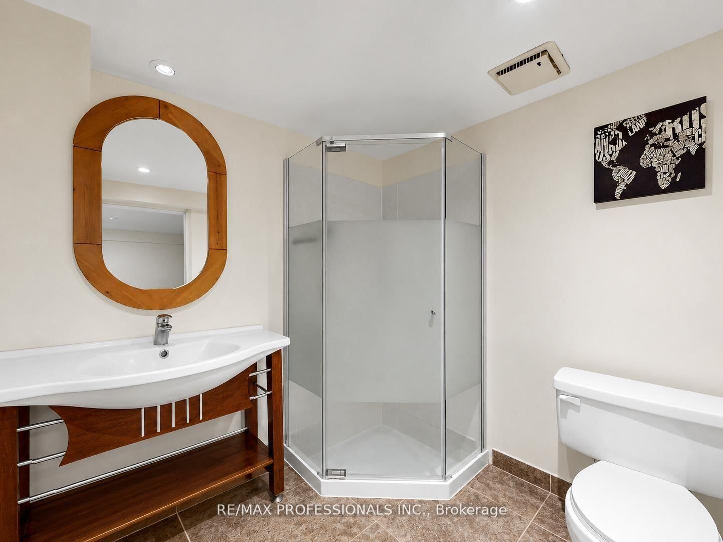 25 Waltham Drive • Toronto, ON photo 31