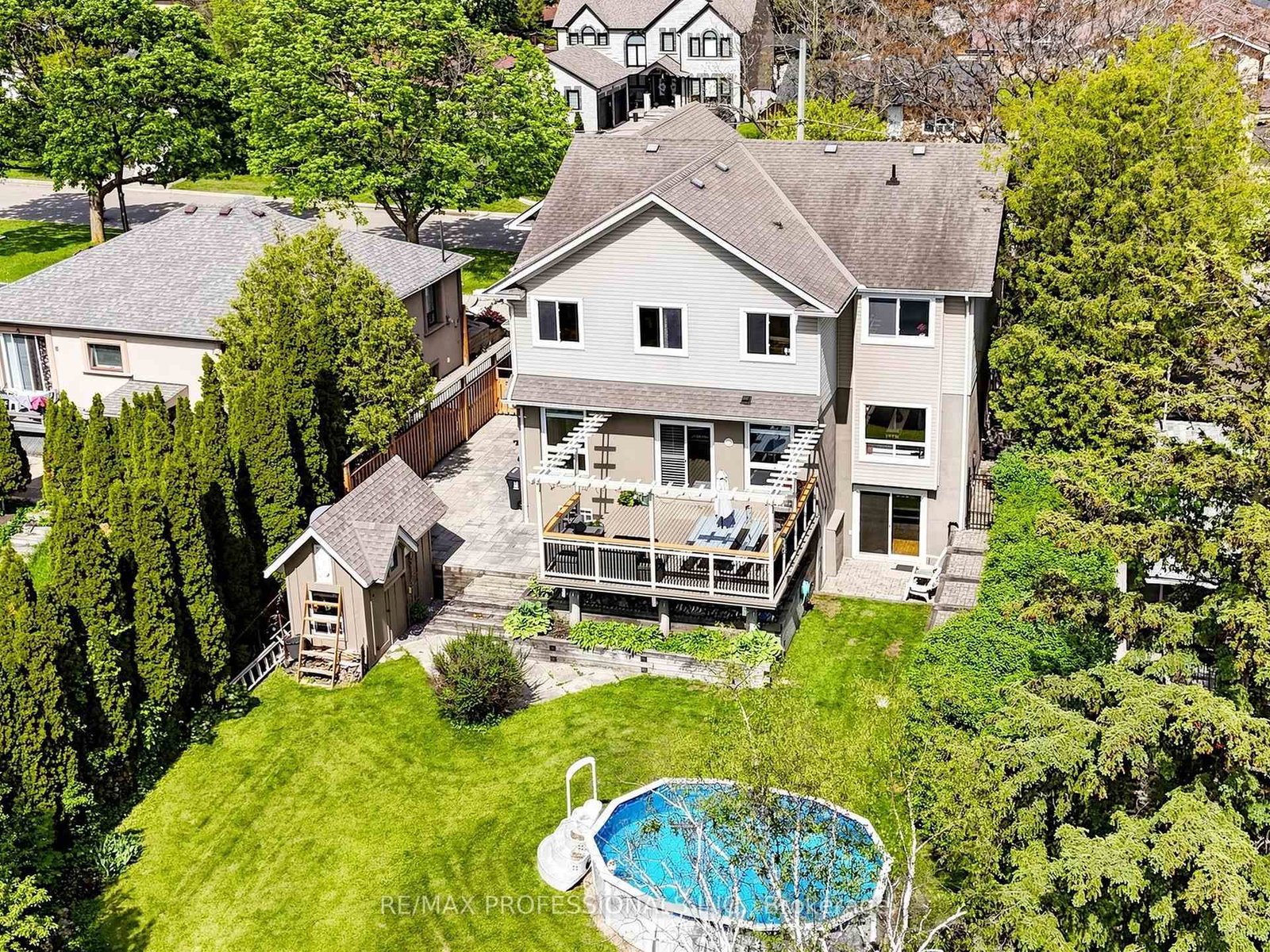 25 Waltham Drive • Toronto, ON photo 36