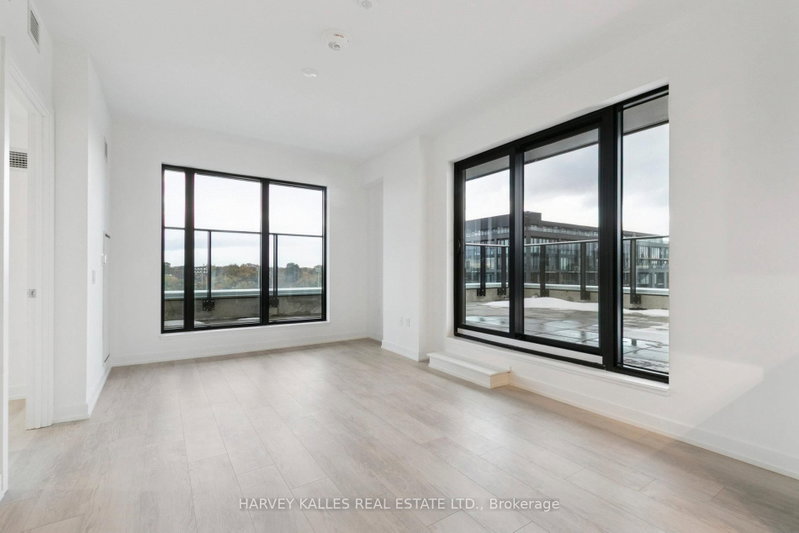 706 - 801 The Queensway
