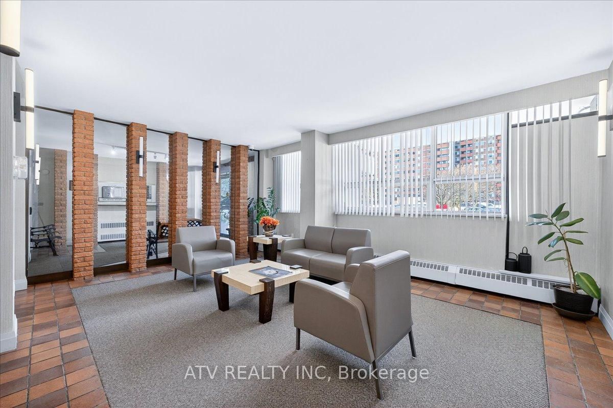 804-151 La Rose Avenue, Toronto, ON, photo 4