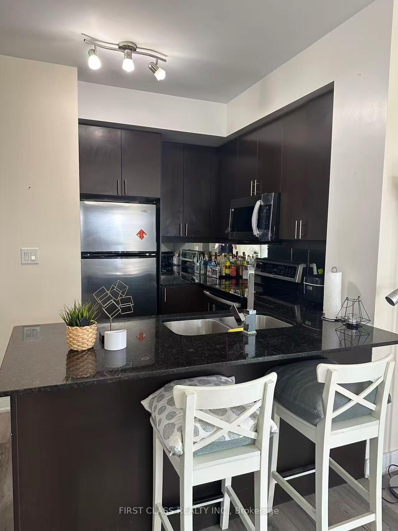 60 Absolute Avenue • #3104 • Mississauga, ON photo 3