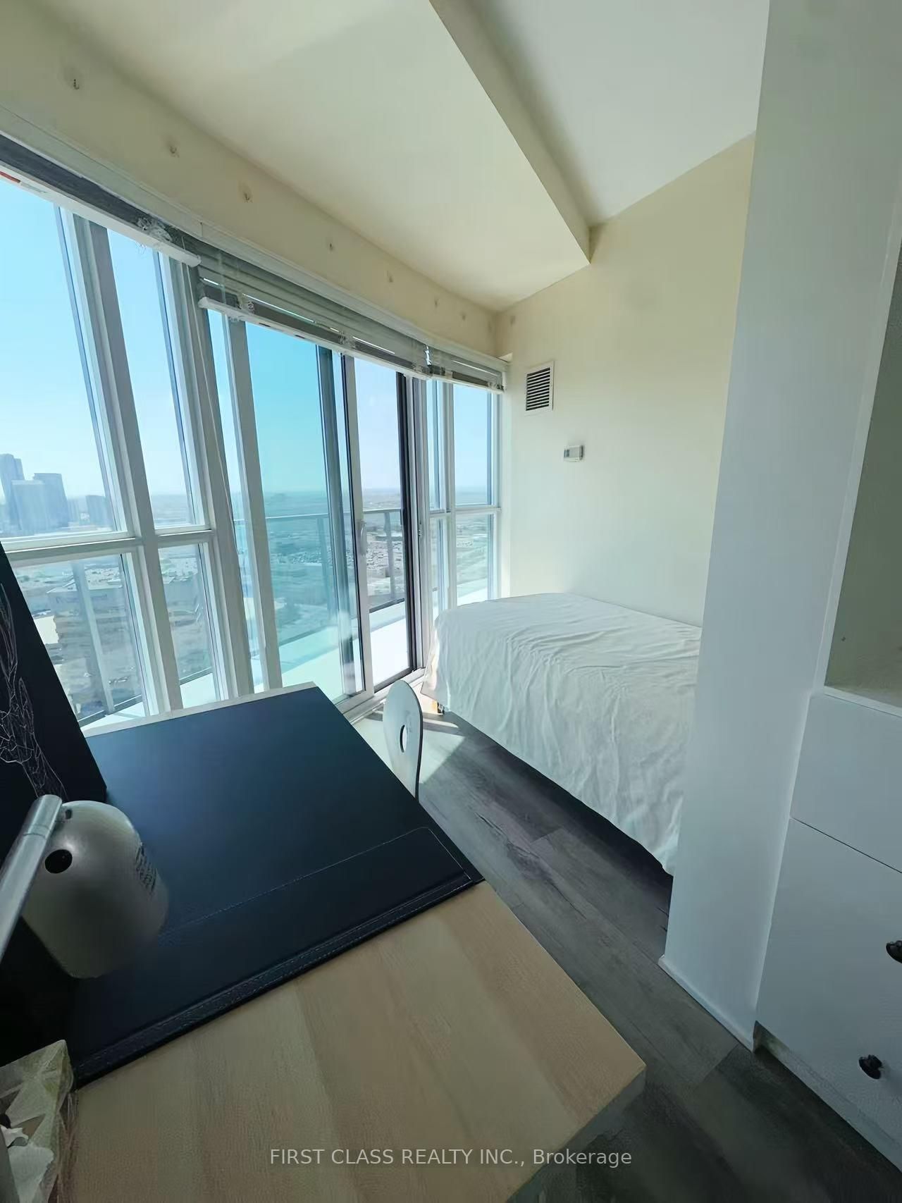 60 Absolute Avenue • #3104 • Mississauga, ON photo 6