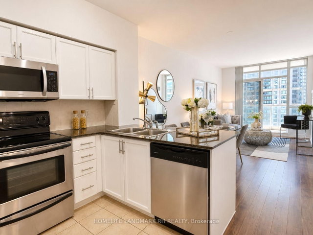 3007 - 388 Prince Of Wales Drive