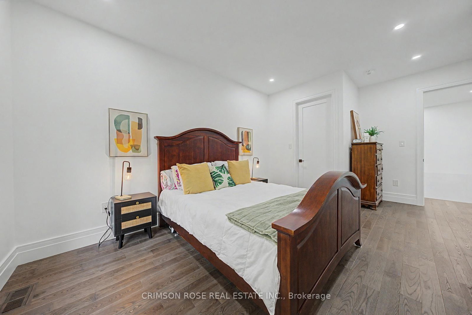 61 Mulgrove Drive • Toronto, ON photo 33