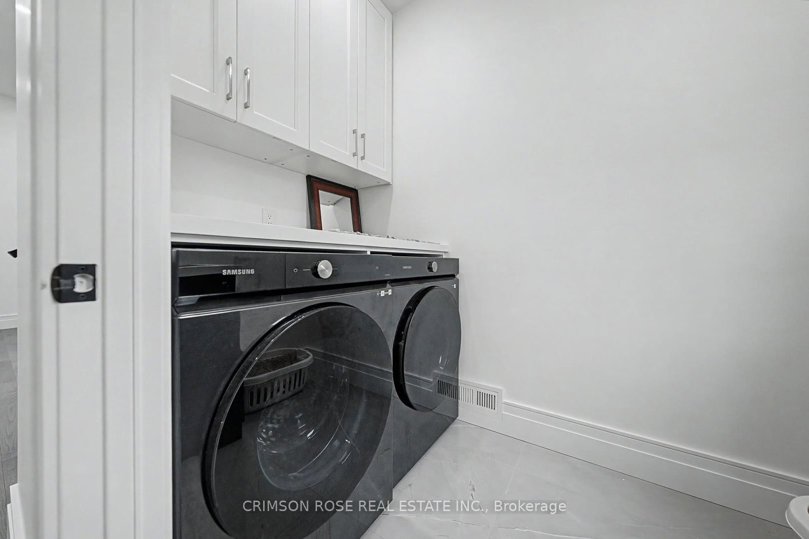 61 Mulgrove Drive • Toronto, ON photo 35