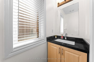 39 Kintyre Street • Brampton, ON photo 8