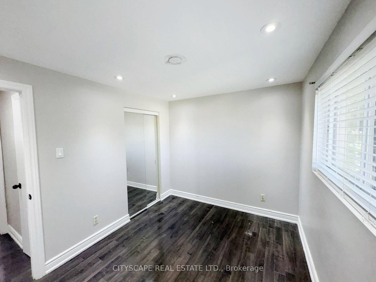345 Silverstone Drive • Toronto, ON photo 26
