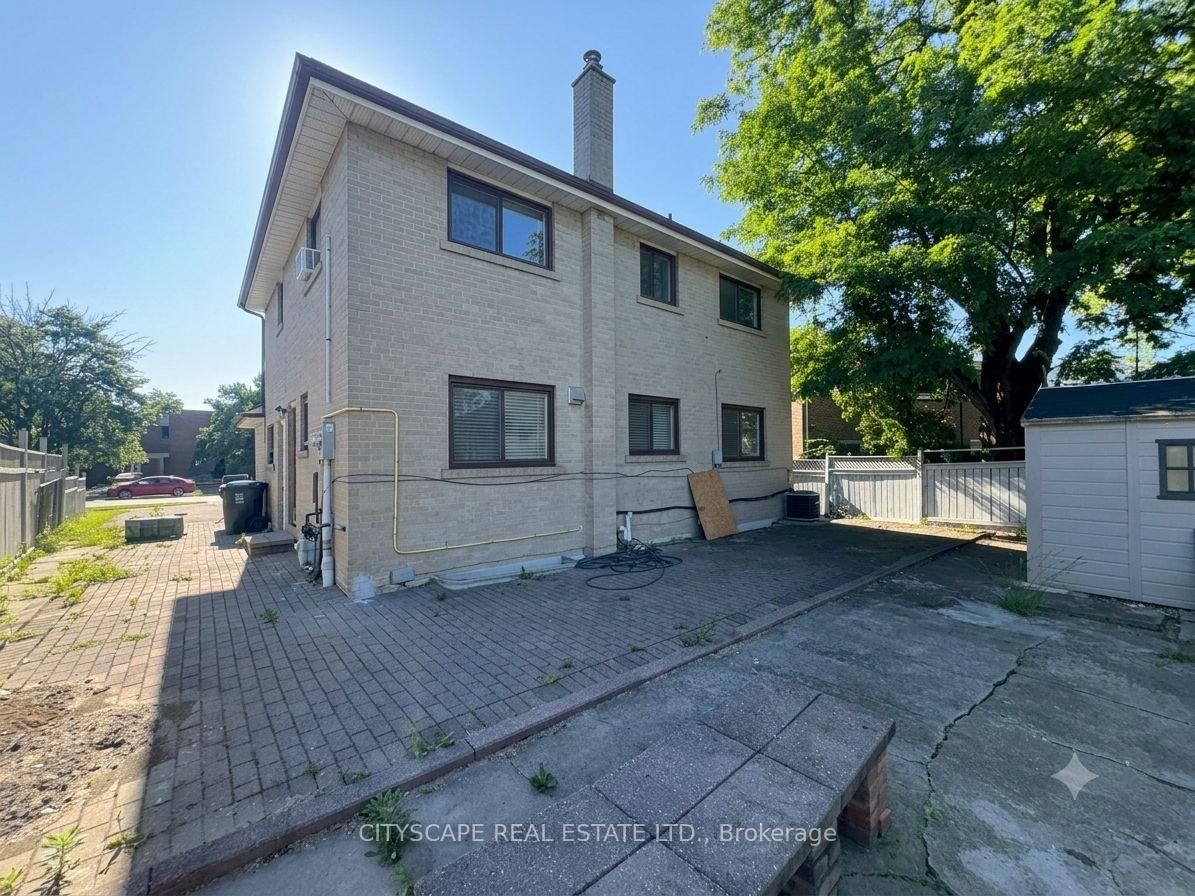 345 Silverstone Drive • Toronto, ON photo 44