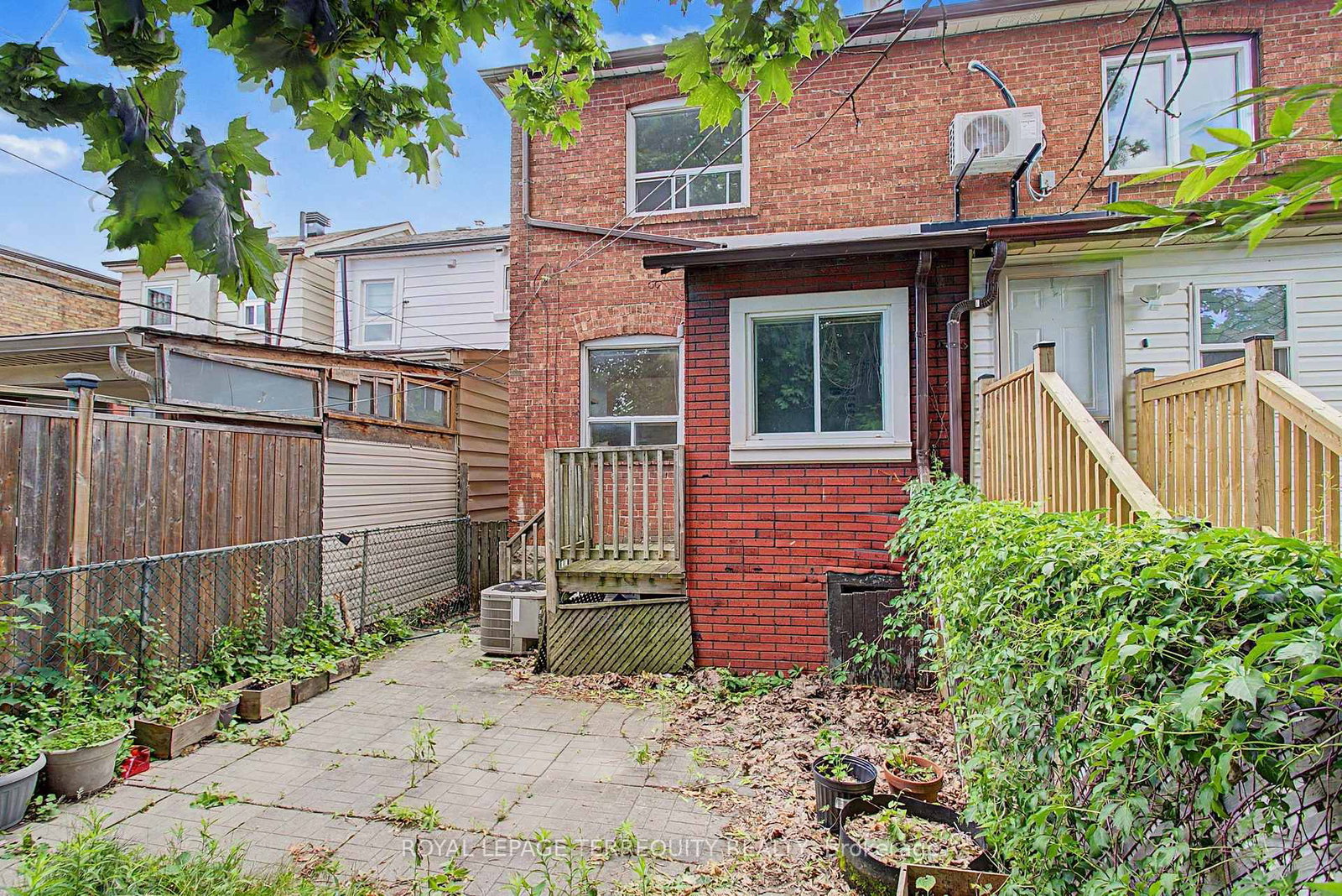 122 Ascot Avenue • Toronto, ON photo 25