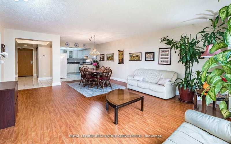 310 Mill Brampton,ON L6Y 3B1 — Photo 5