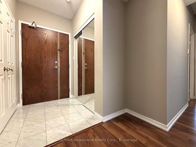 2511 Lakeshore Oakville,ON L6L 6L9 — Photo 12