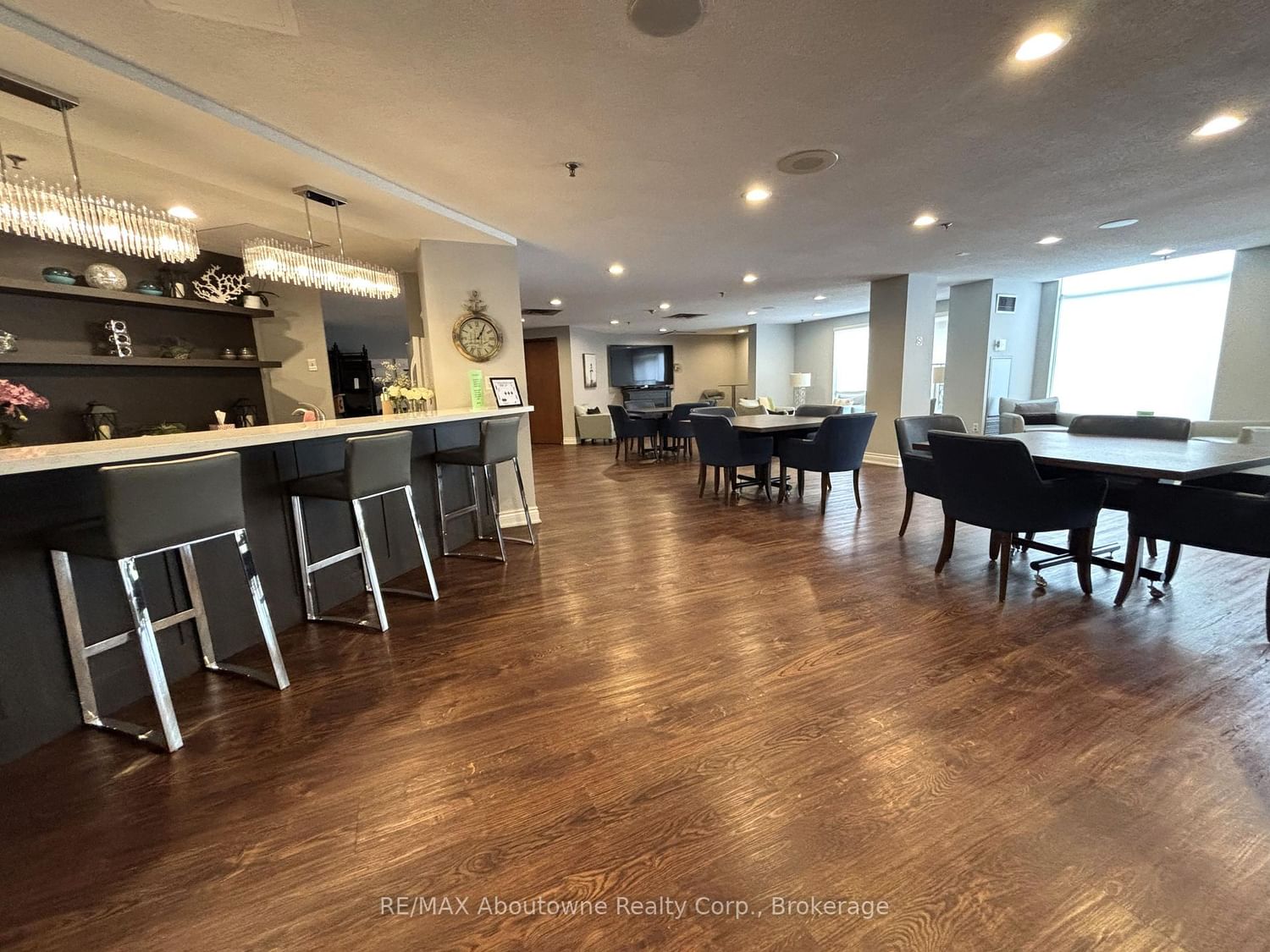 2511 Lakeshore Road W • #406 • Oakville, ON photo 30